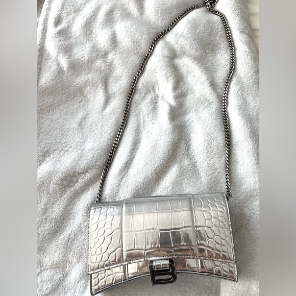 Balenciaga Silver Croc-Embossed Hourglass Chain Wallet - Picture 10 of 11